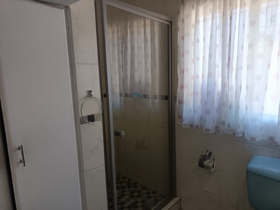 5 Bedroom Property for Sale in Carters Glen Northern Cape